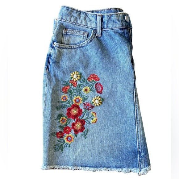 Zara 100% Cotton basic denim z1975 embroidered mini skirt high low size M - Picture 5 of 6